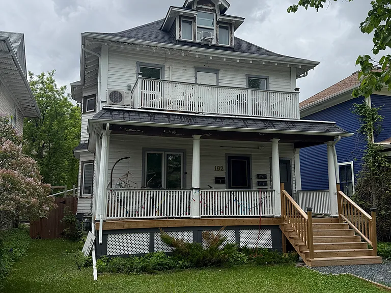 192 Canora St — Photo 1