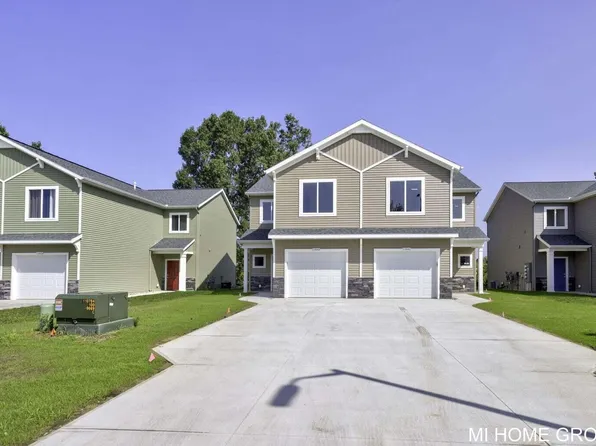 13650 Signature Dr, Holland, MI 49424