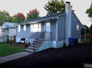 178 E Louis Pl, Iselin, NJ 08830