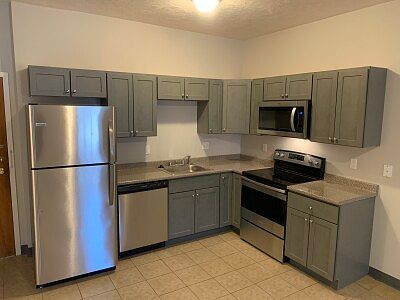 1st image of 9 Willow St #5