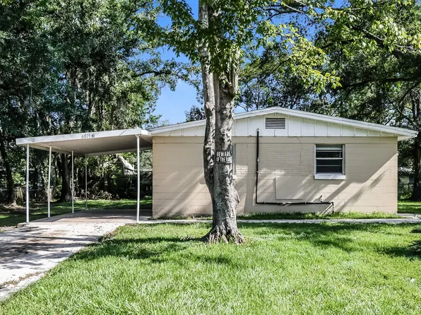 6819 Goldilocks Ln, Jacksonville, FL 32210