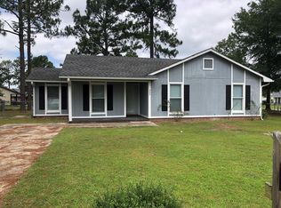 400 Duncan Rd, Spring Lake, NC 28390