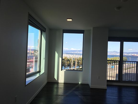 3rd image of 1000 3rd St Unit 603