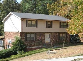 828 Creek Trl, Anniston, AL 36206