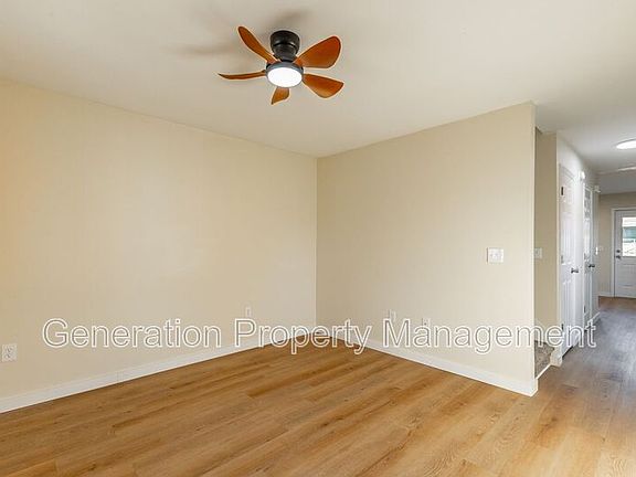5th image of 2205 E 12th St Unit B
