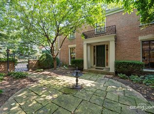 110 Franklin St, Geneva, IL 60134