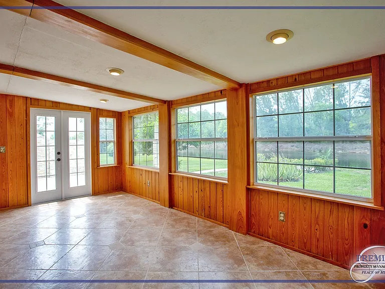 1351 Monarch Cir — Photo 17