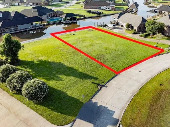 377 Keeley Ann Dr, Houma, LA 70360