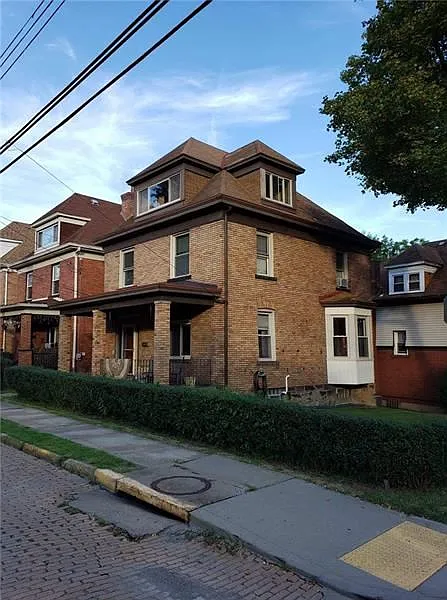 49 Kendall Ave photo 1