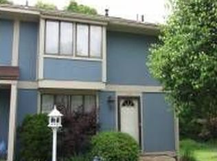 547 Hunters Path Rd, Bridgeville, PA 15017