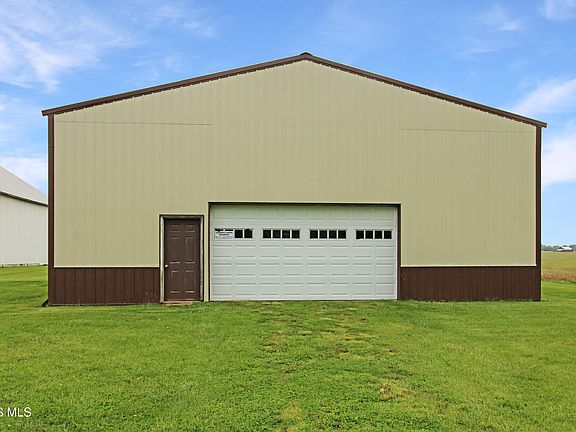 3rd image of W Bloom Rd