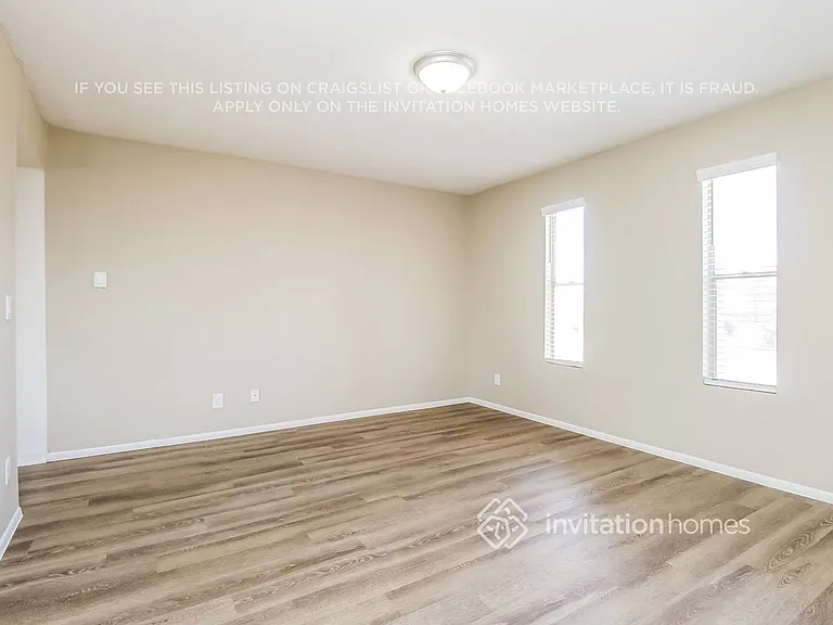 4335 E Nancy Ln — Photo 4