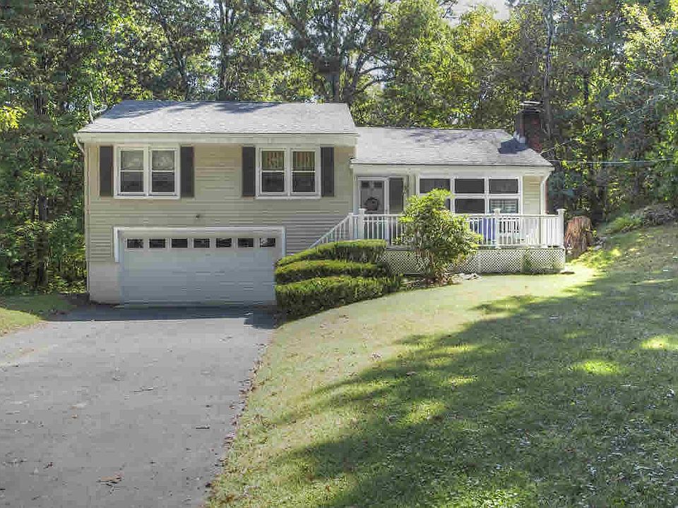 1st image of 25 Greentree Dr S