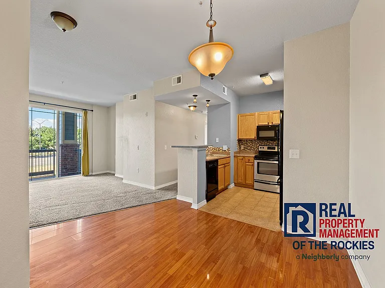 2133 Krisron Rd #C-207 — Photo 1