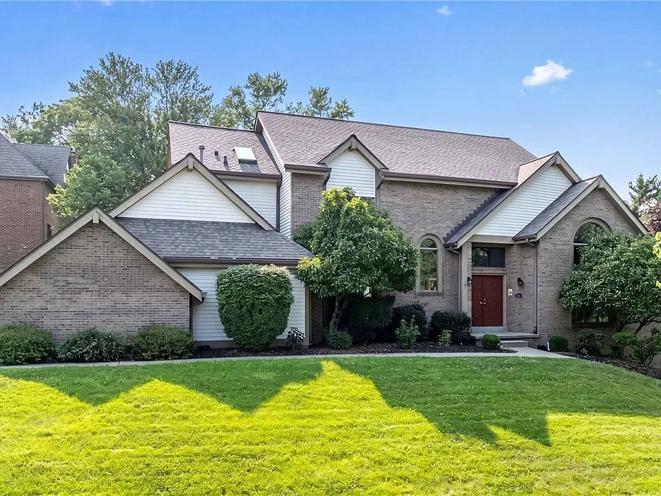 2501 Birchwood Ct
