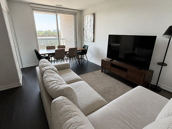 4th image of 3100 Keele St #430