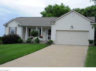 8636 Greenleaf Cir NW, Canal Fulton, OH 44614
