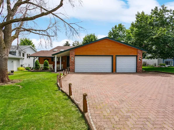 14613 Greenridge Ln, Burnsville, MN 55306