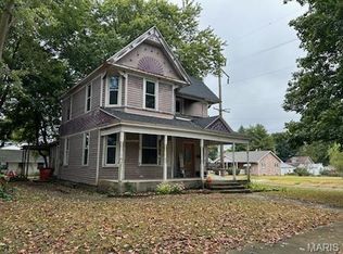 229 N 1st St, Vandalia, IL 62471