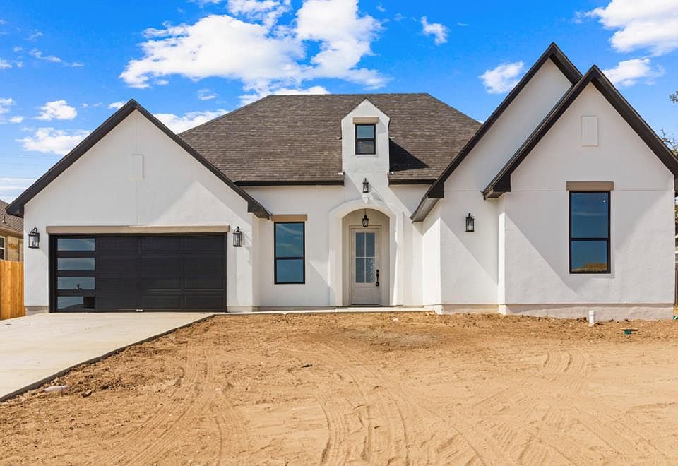 1st image of 1608 Redwood Ct