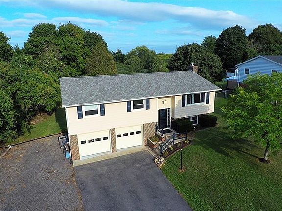 2nd image of 11 Hillside Dr