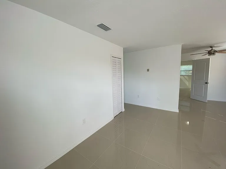 3037 Market St — Photo 3