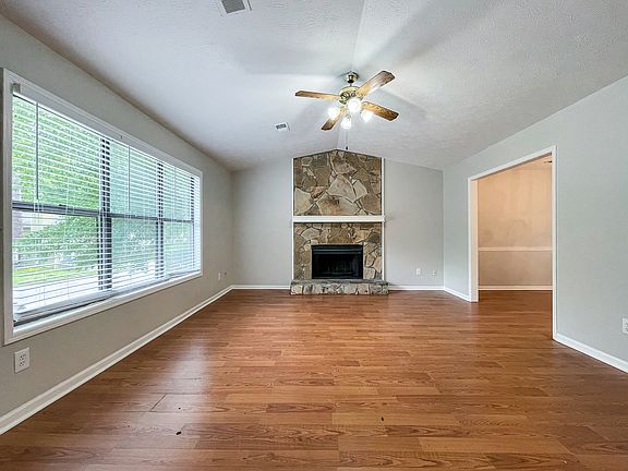 2nd image of 2217 Lowtrail Ct