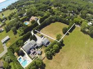 39 N Menantic Rd, Shelter Island, NY 11964
