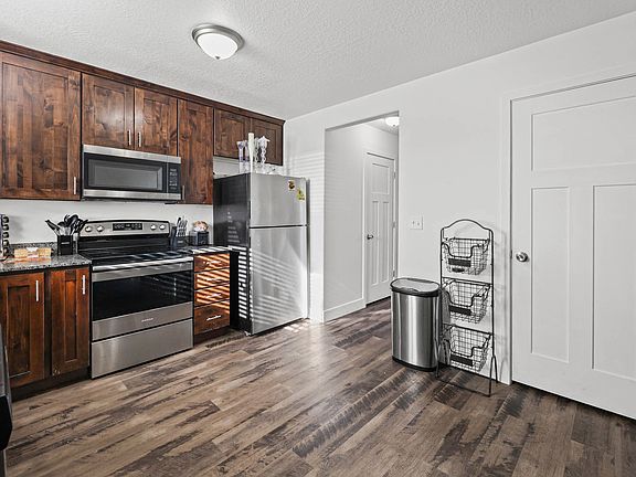 5th image of 605 N Kay Ln W #2013
