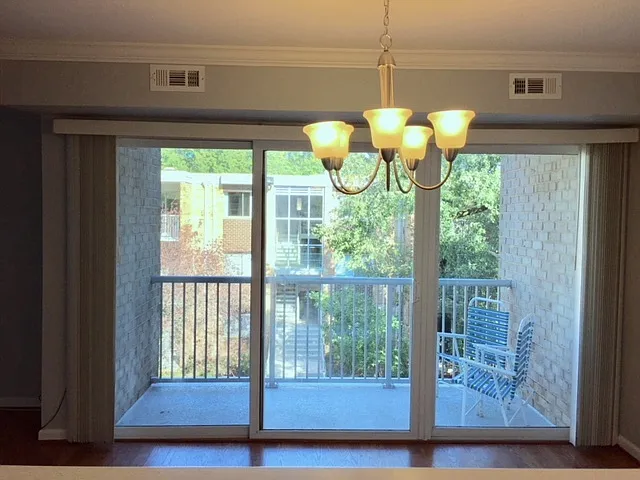 2908 Kings Chapel Rd — Photo 5