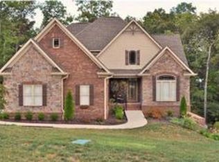 2823 Reflection Ln, Ooltewah, TN 37363