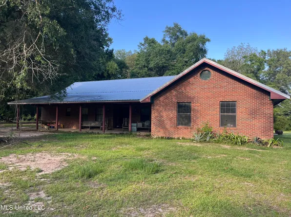 181 Debert Adams Rd, Lucedale, MS 39452