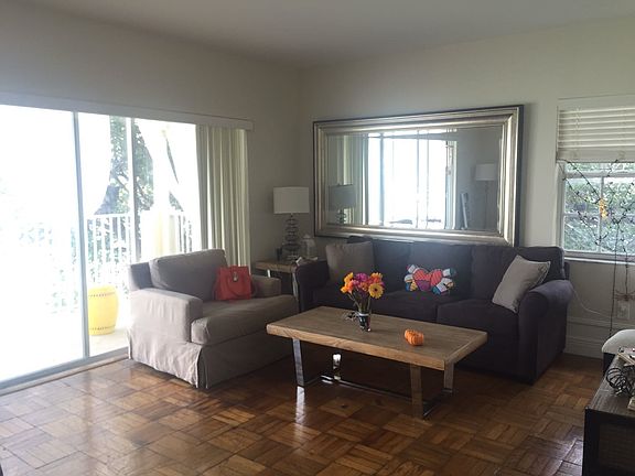 2nd image of 29 Venetian Way