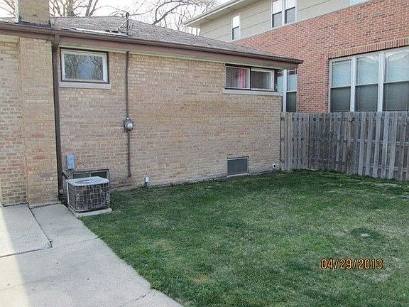 3rd image of 2435 N 79th Ave