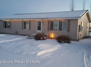 809 Cliff Ave, Riverton, WY 82501