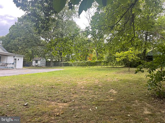 5th image of 6505 Windham Ave
