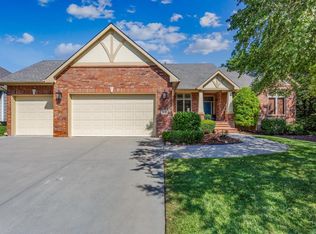 2037 N Glen Wood Ct, Wichita, KS 67230