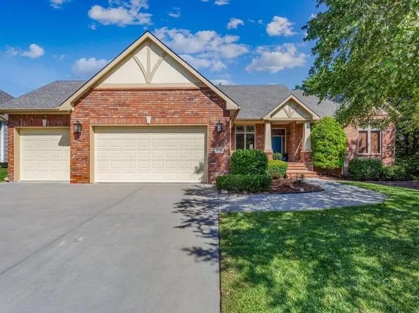 2037 N Glen Wood Ct, Wichita, KS 67230