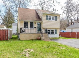 176 Camden Rd, Parsippany, NJ 07054