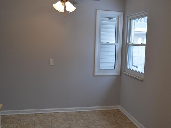 4th image of 2315 Wildwood Circle Dr