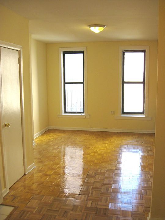 1st image of 349 E 51st St APT 4RE