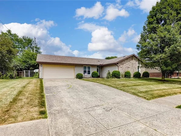 851 Arapaho Trl, Tipp City, OH 45371