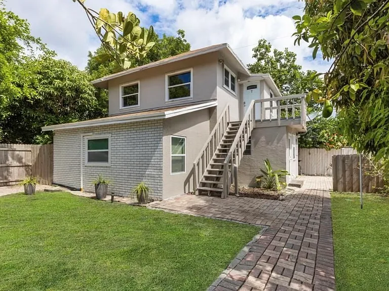 425 El Prado #A — Photo 11