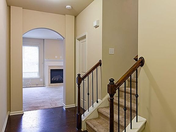 4th image of 5112 Acworth Landing Dr