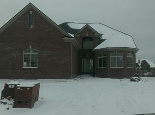 24160 Foxhollow Run, New Boston, MI