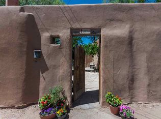 1027 Canyon Rd, Santa Fe, NM 87501