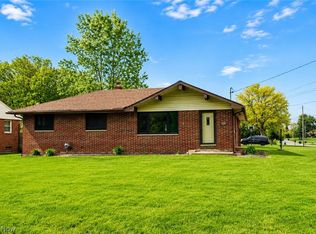 813 Hadcock Rd, Brunswick, OH 44212