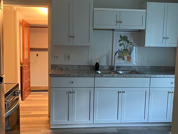 5th image of 6140 E Lake Dr