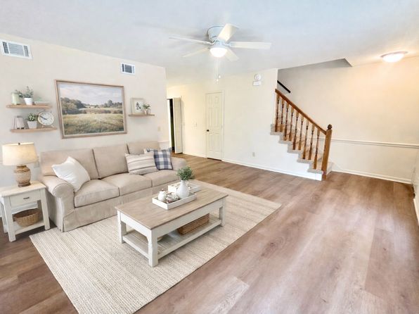 3698 State Highway 24 APT 108B