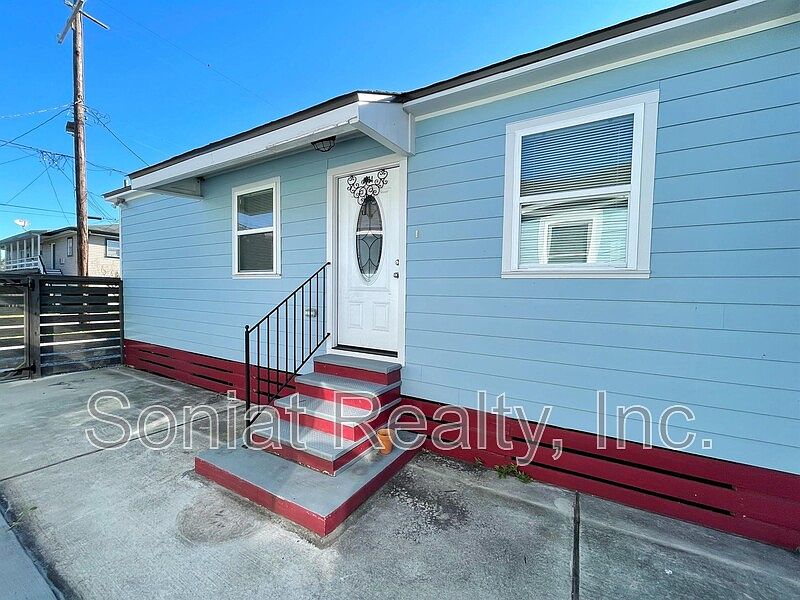 1st image of 4534 Urquhart St